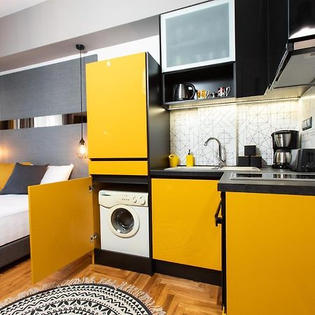 Downtown Luxury Boutique Suites : The Yellow Suite Thessaloníki Eksteriør bilde